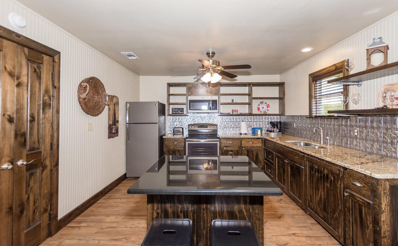 Vineyard Trail Cottages- Adults Only Fredericksburg Cameră foto