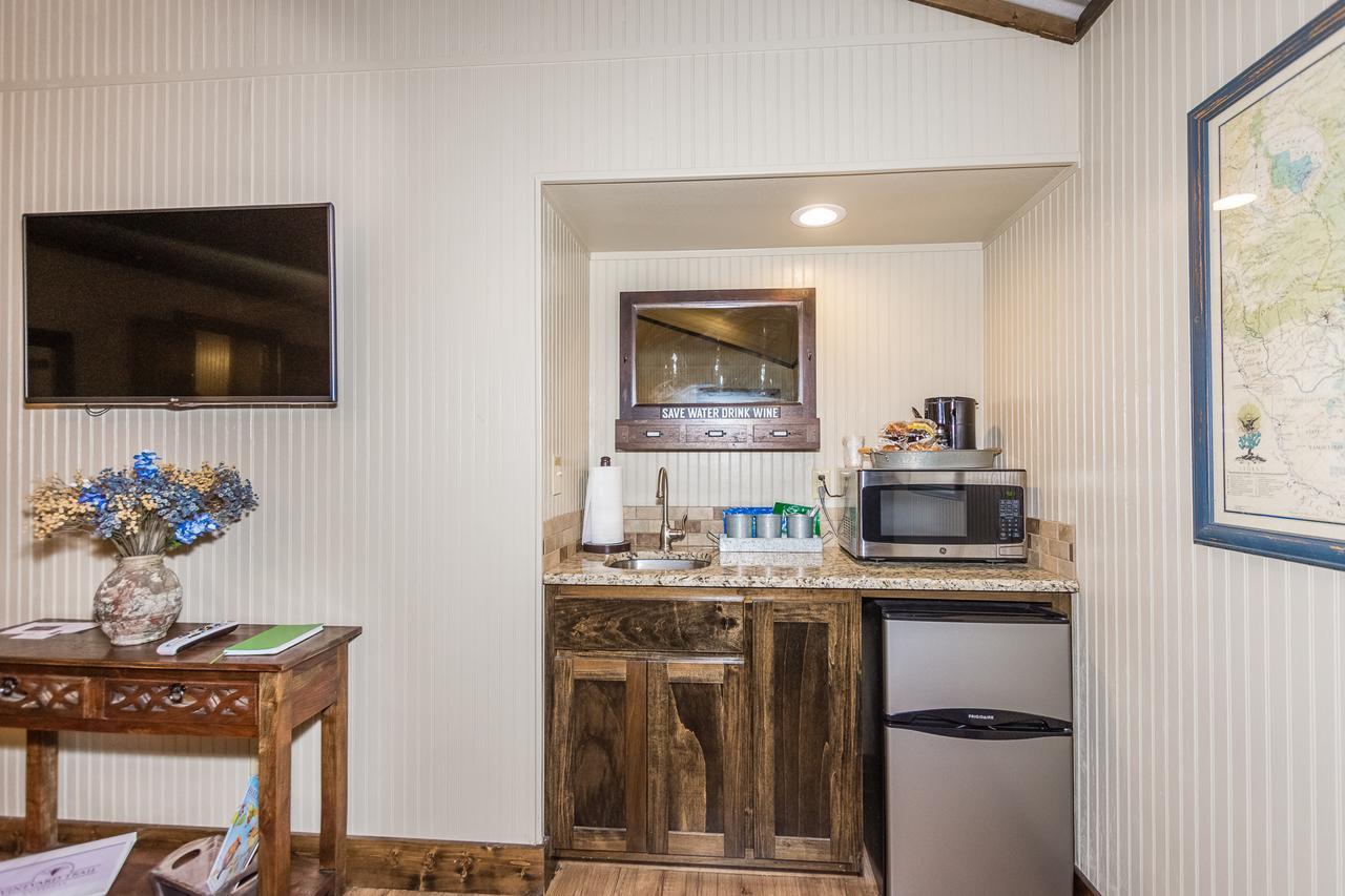 Vineyard Trail Cottages- Adults Only Fredericksburg Cameră foto