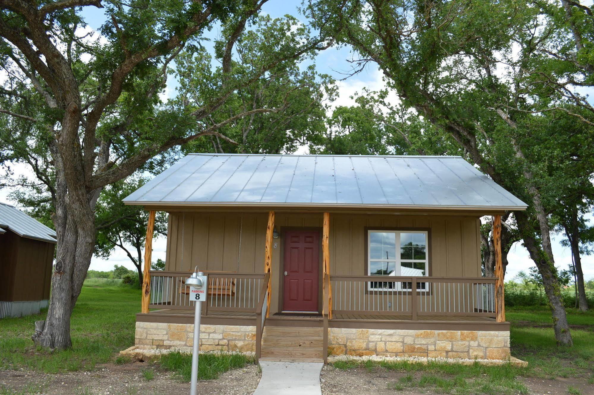 Vineyard Trail Cottages- Adults Only Fredericksburg Exterior foto