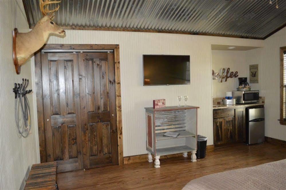 Vineyard Trail Cottages- Adults Only Fredericksburg Exterior foto